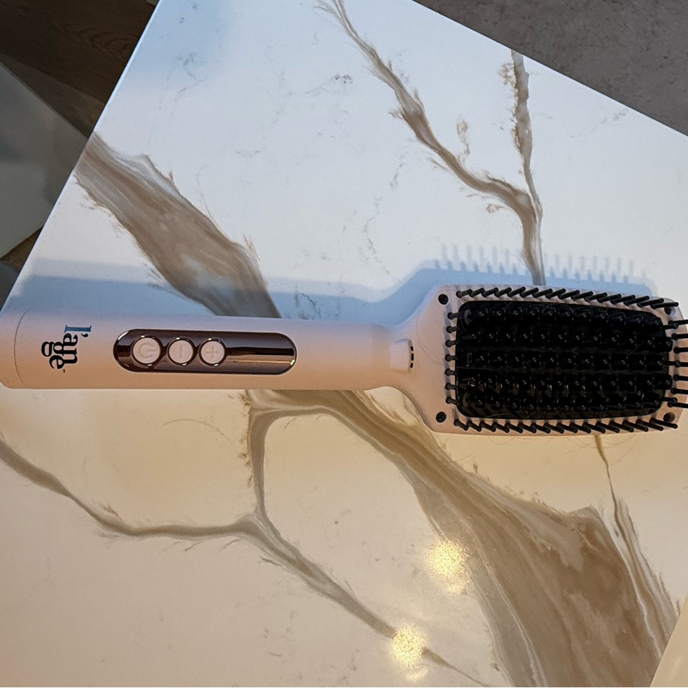 L'ange Hair Straightening Brush in Pink